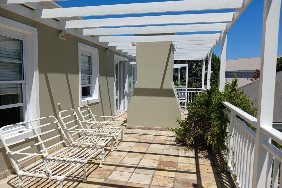 To Let 4 Bedroom Property for Rent in Thesen Islands Western Cape